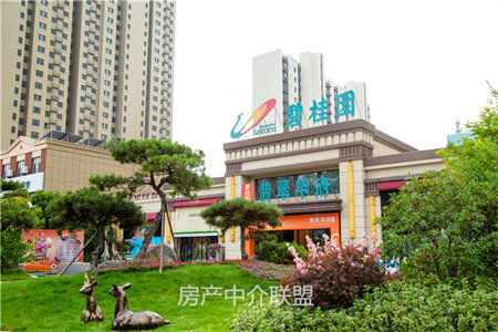 龙苑尚城115平/带附房套三，4楼，毛坯房，出售