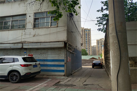 羊山新区新都华城3室2厅2卫110万140m2精装修出售